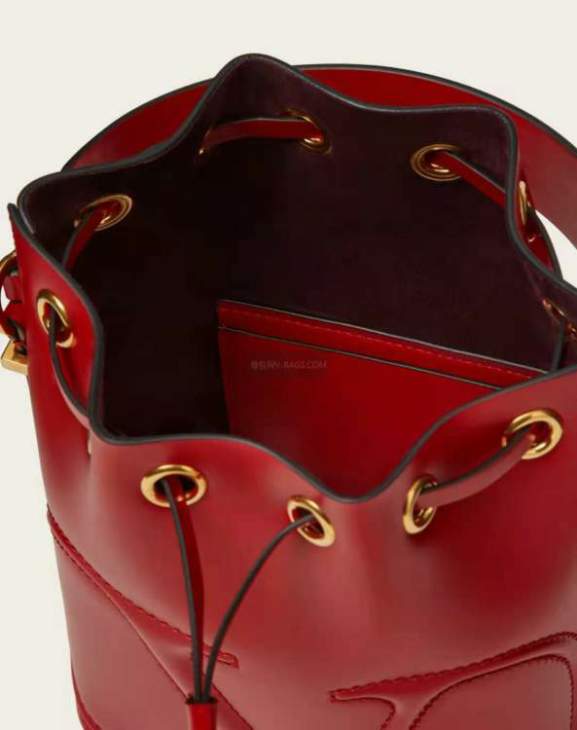 Picture of Valentino Handbags _SKUfw190936719fw